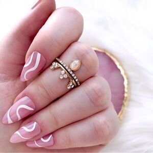 💚10/$10💚NEW 2 PCs Gold Opal & Rhinestone Bohemian Set of Rings